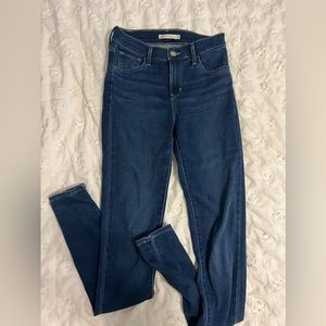Levi’s 720 high rise skinny jeans